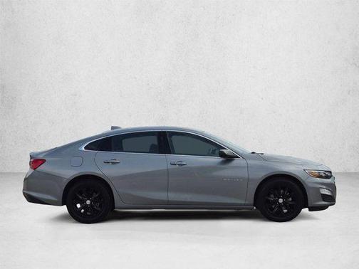 Sterling Gray Metallic 2024 Chevrolet Malibu FWD 1LT