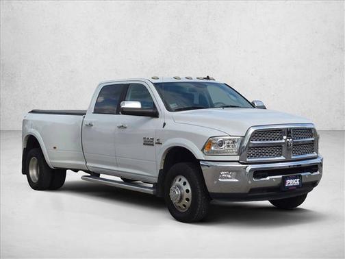 Bright White Clearcoat 2018 RAM 3500 Laramie Crew Cab 4x4 8' Box