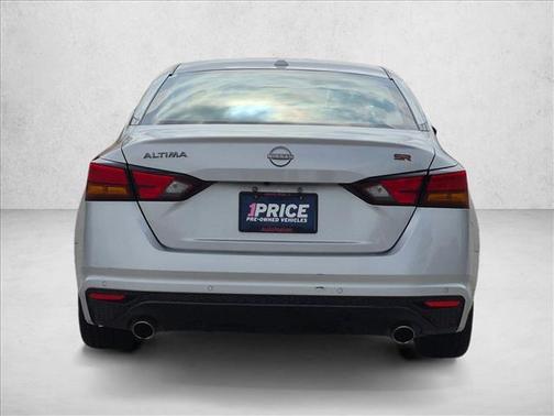 Brilliant Silver Metallic 2024 Nissan Altima SR FWD