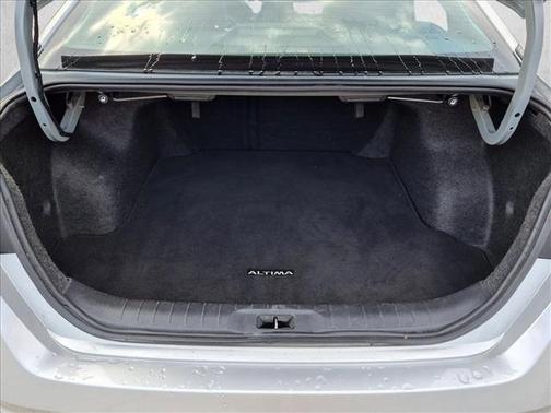 Brilliant Silver Metallic 2024 Nissan Altima SR FWD