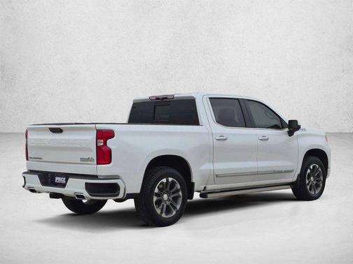 Iridescent Pearl Tricoat 2023 Chevrolet Silverado 1500 High Country