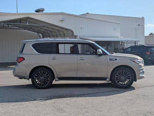 2022 INFINITI QX80 SENSORY