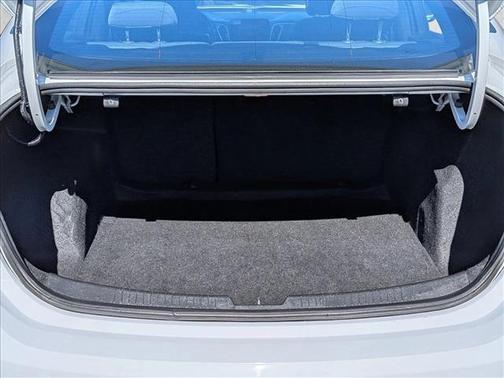 Summit White 2024 Chevrolet Malibu FWD 1LT