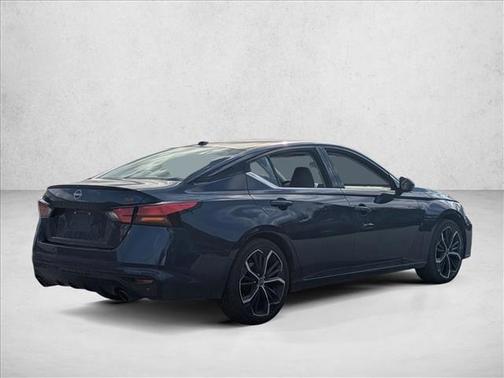 2024 Nissan Altima SR FWD