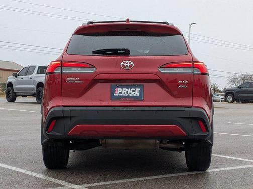 2024 Toyota Corolla Cross XLE