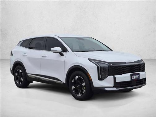 Glacial White Pearl 2026 Kia Sportage LX