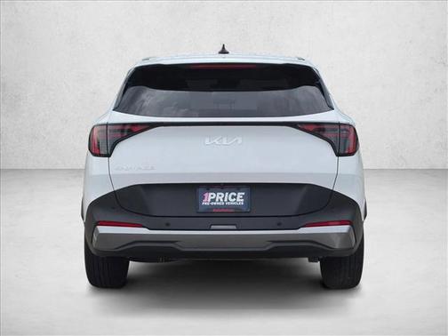 Glacial White Pearl 2026 Kia Sportage LX