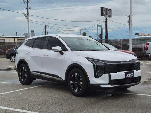 Glacial White Pearl 2026 Kia Sportage LX