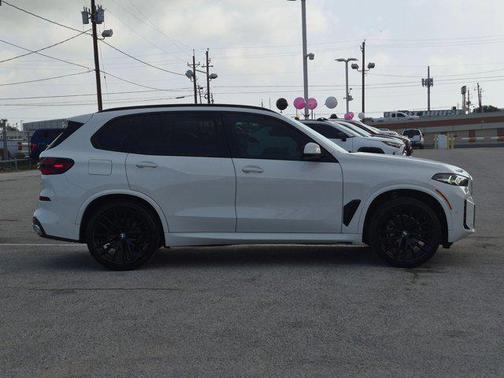 Alpine White 2024 BMW X5 sDrive40i
