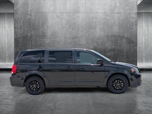 2020 Dodge Grand Caravan SE