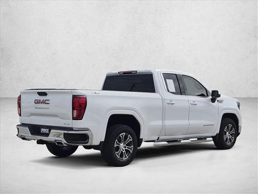 Summit White 2025 GMC Sierra 1500 SLE
