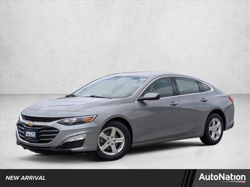 Sterling Gray Metallic 2023 Chevrolet Malibu FWD 1LT