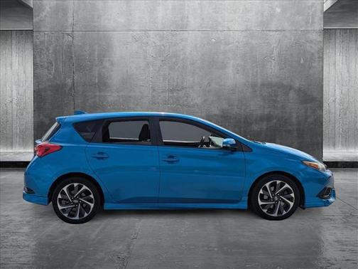 2016 Scion iM 5dr HB Man