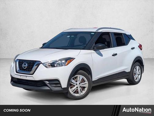 2019 Nissan Kicks S