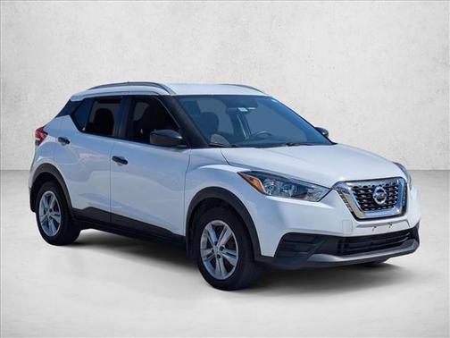 2019 Nissan Kicks S