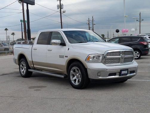 2015 RAM 1500 Laramie