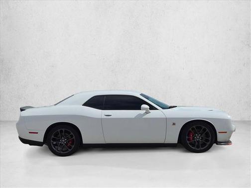 White Knuckle Clearcoat 2022 Dodge Challenger R/T Scat Pack