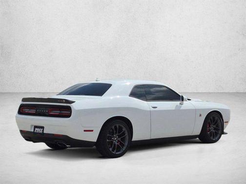 White Knuckle Clearcoat 2022 Dodge Challenger R/T Scat Pack