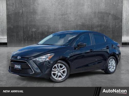 2017 Toyota Yaris iA Base