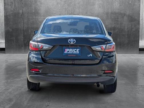 2017 Toyota Yaris iA Base