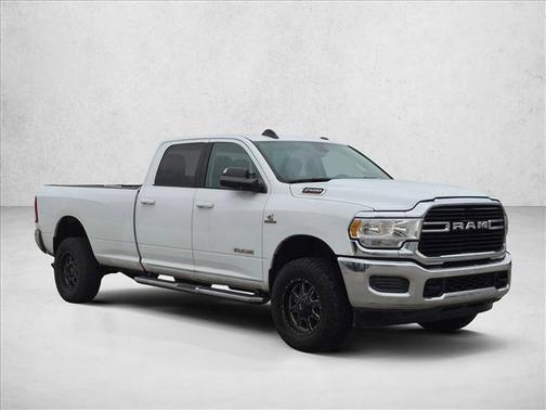 Bright White Clearcoat 2020 RAM 2500 Big Horn Crew Cab 4x4 8' Box