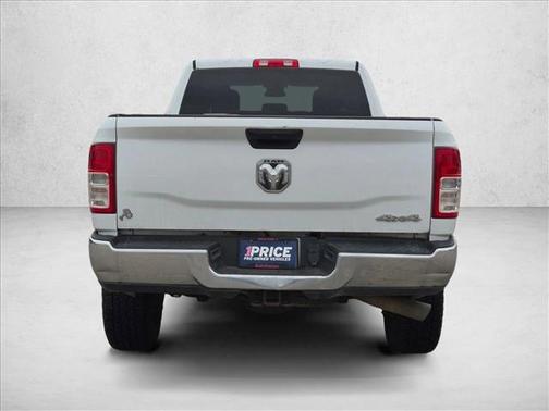 Bright White Clearcoat 2020 RAM 2500 Big Horn Crew Cab 4x4 8' Box