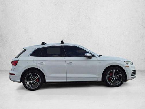 Ibis White 2018 Audi SQ5 3.0T Premium Plus