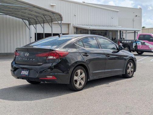 Phantom Black 2019 Hyundai ELANTRA Limited