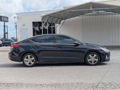 Phantom Black 2019 Hyundai ELANTRA Limited