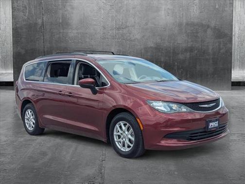 2020 Chrysler Voyager LXI