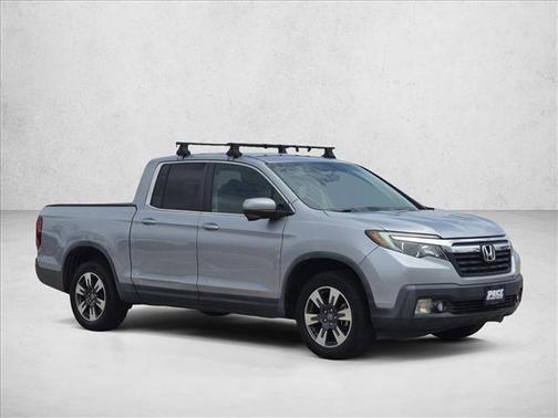 Lunar Silver Metallic 2017 Honda Ridgeline RTL