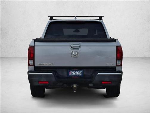 Lunar Silver Metallic 2017 Honda Ridgeline RTL