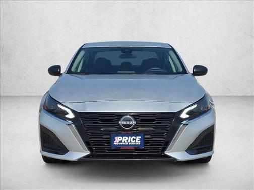 Brilliant Silver Metallic 2024 Nissan Altima 2.5 SV