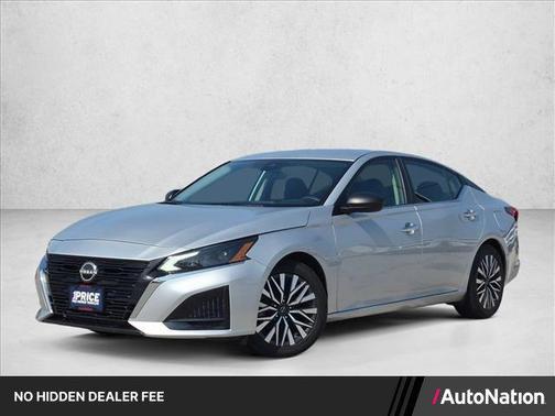 Brilliant Silver Metallic 2024 Nissan Altima 2.5 SV
