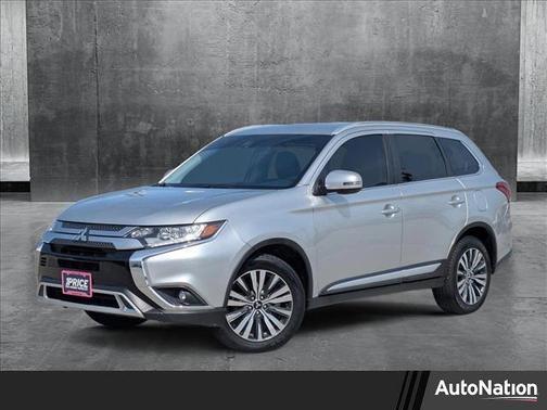 2020 Mitsubishi Outlander SE