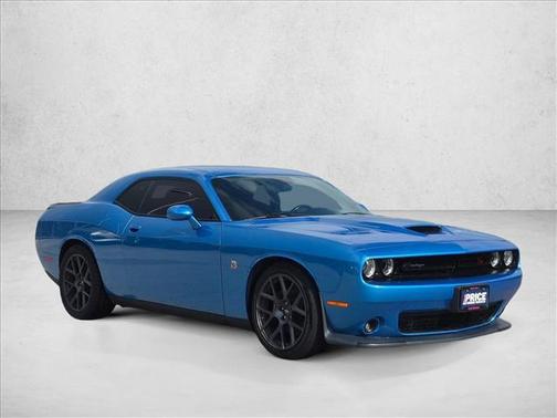 B5 Blue Pearlcoat 2019 Dodge Challenger R/T Scat Pack