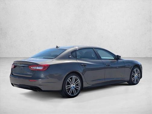 2018 Maserati Quattroporte S