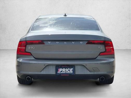 Mussel Blue Metallic 2018 Volvo S90 T5 Momentum