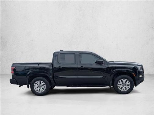 Super Black 2022 Nissan Frontier SV