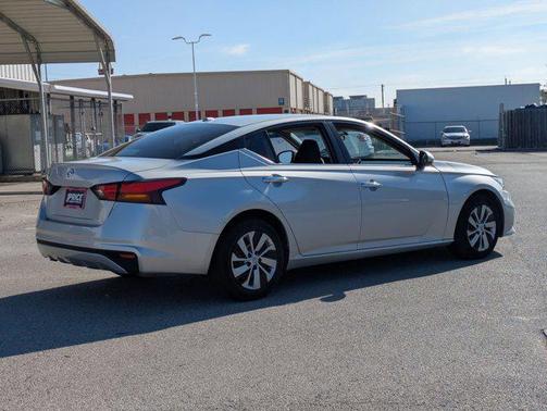 2020 Nissan Altima S FWD