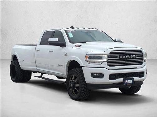 2019 RAM 3500 Laramie Crew Cab 4x4 8' Box
