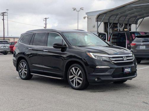 Crystal Black Pearl 2017 Honda Pilot Elite