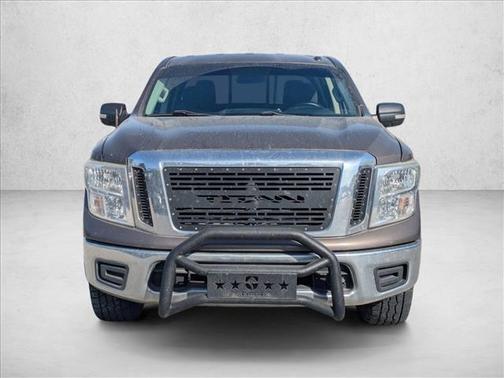 2017 Nissan Titan SV