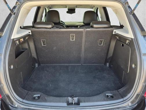 Mosaic Black Metallic 2021 Chevrolet Trax LT