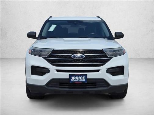 Oxford White 2021 Ford Explorer XLT