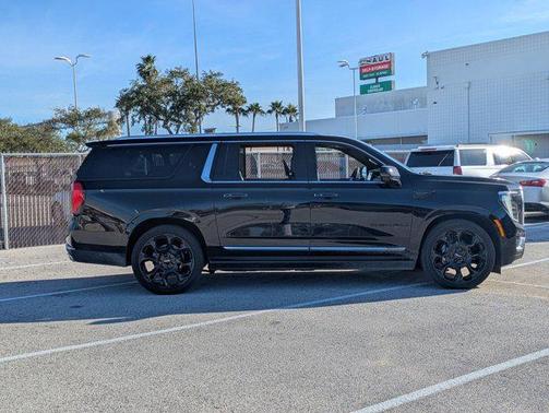 2025 GMC Yukon XL Denali