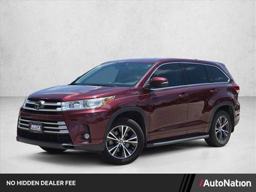 Ooh La La Rouge Mica 2017 Toyota Highlander LE Plus