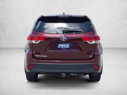 Ooh La La Rouge Mica 2017 Toyota Highlander LE Plus