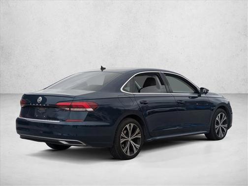 2022 Volkswagen Passat 2.0T SE
