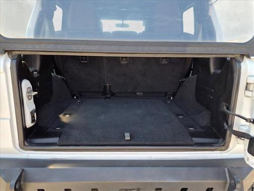 Bright White Clearcoat 2018 Jeep Wrangler Unlimited Sport